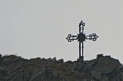 74 Zoom croce di vetta del Pizzo di Trona (2510 m)